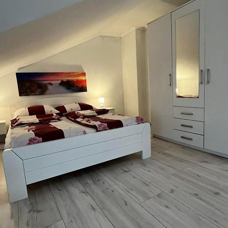Stan Centar 1 Appartement Banja Luka Buitenkant foto