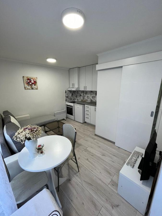 Stan Centar 1 Appartement Banja Luka Buitenkant foto